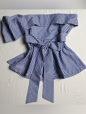 J.O.A One Shoulder Striped Crop Top-S